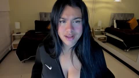 Snapshot of _dulcinea_1 chatting on September 30, 3:11 am Dulcinea online show from September 30, 3:11 am