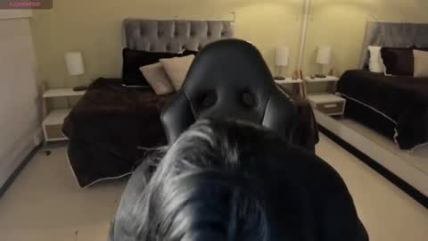 Snapshot of _dulcinea_1 chatting on October 16, 3:46 pm Dulcinea online show from October 16, 3:46 pm