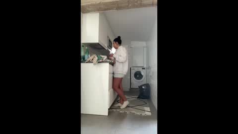 Snapshot of _elena_barra chatting on September 18, 10:28 am elena barra online show from September 18, 10:28 am
