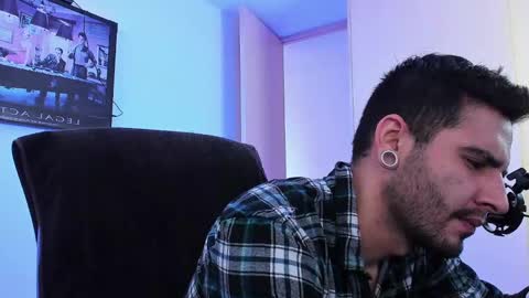  -         online show from February 11, 9:25 pm