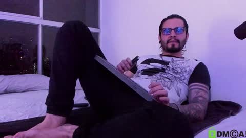  -         online show from November 16, 12:49 am