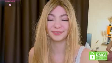 Emily online show from October 11, 8:35 am