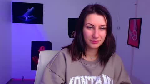 Emma online show from January 31, 10:10 am