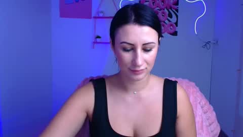 Emma online show from November 21, 12:59 pm