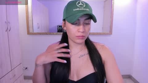  Erica Vanderhill  online show from January 14, 2:28 am