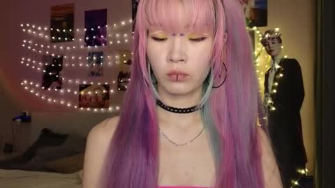 EveEva online show from March 9, 12:36 am