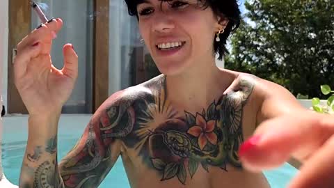 Snapshot of _frankie_rivers chatting on March 4, 6:47 pm Frankie Rivers allmylinks online show from March 4, 6:47 pm