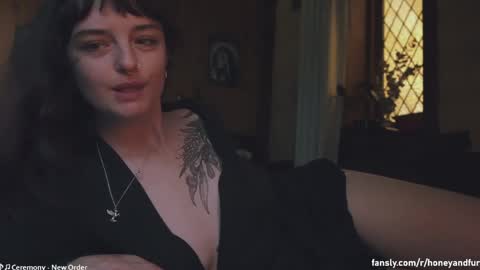 Jacqui  Queen goddess motorcycle mozzarella Jaq  next livestream see bio online show from May 3, 11:11 pm