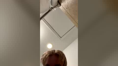 _frosty_69 online show from June 30, 4:19 pm