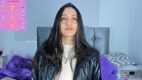 Snapshot of _gabbyx_ chatting on February 7, 8:45 pm Gabby online show from February 7, 8:45 pm