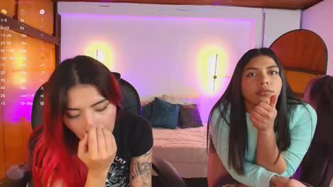 Snapshot of _gaby1 chatting on February 18, 9:54 am Juliana Gaby Kloe online show from February 18, 9:54 am