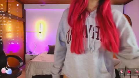 Snapshot of _gaby1 chatting on February 19, 4:23 am Juliana Gaby Kloe online show from February 19, 4:23 am