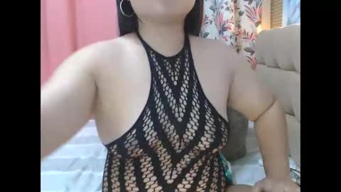 glamour online show from April 4, 4:15 pm