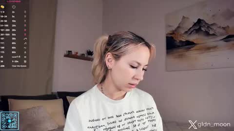 Rina online show from November 10, 7:35 pm