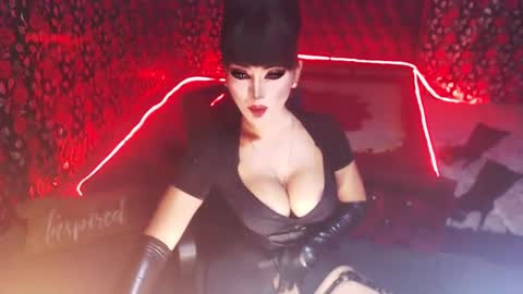 Snapshot of _hailyourqueenx chatting on January 11, 6:33 pm GoDDess Chloe online show from January 11, 6:33 pm