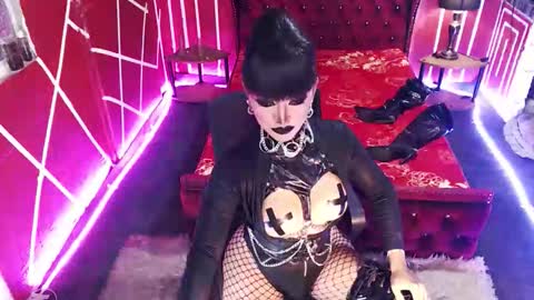 Snapshot of _hailyourqueenx chatting on October 9, 11:03 pm GoDDess Chloe online show from October 9, 11:03 pm