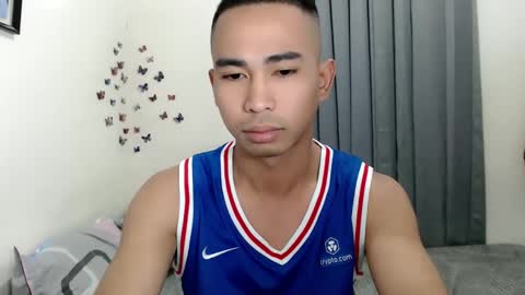 Snapshot of _hephaestuus_ chatting on December 8, 6:01 am _hephaestuus_ online show from December 8, 6:01 am