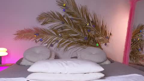 Holly online show from January 30, 7:50 am