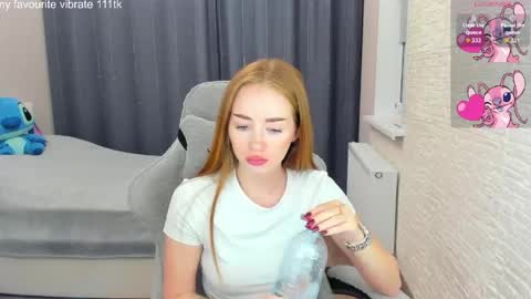 Snapshot of _hot_mia_1 chatting on May 21, 5:09 pm _hot_mia_1 online show from May 21, 5:09 pm