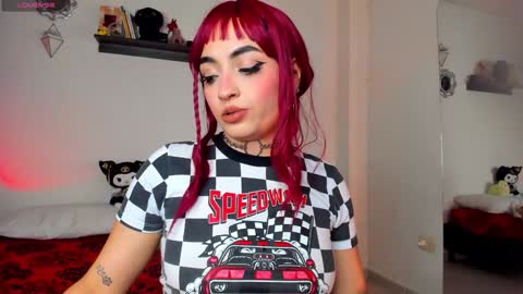 Snapshot of _hotpink chatting on December 5, 8:11 pm Jenn online show from December 5, 8:11 pm