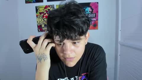 Snapshot of _ian_sweet chatting on November 22, 7:02 pm ian online show from November 22, 7:02 pm