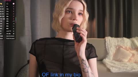 Ava 3 online show from October 31, 12:06 pm