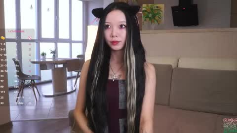 you Mia online show from June 7, 2:43 pm