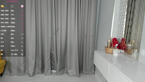 Snapshot of _inner_glow_ chatting on May 9, 5:51 pm Emily online show from May 9, 5:51 pm