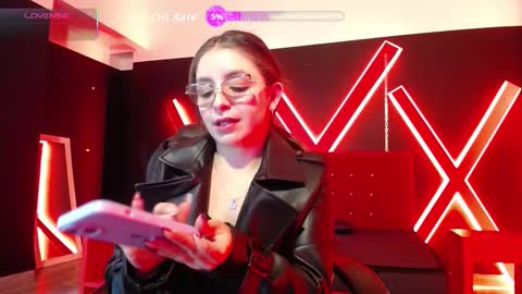 Snapshot of _isaabellaa chatting on January 15, 11:59 am Isa online show from January 15, 11:59 am