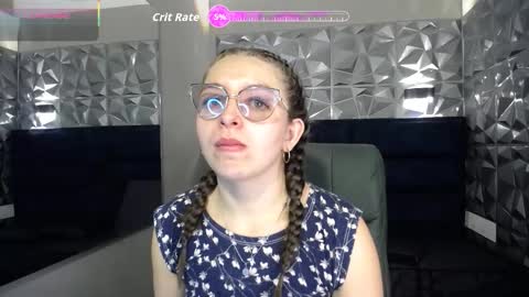 Snapshot of _isaabellaa chatting on January 19, 3:49 pm Isa online show from January 19, 3:49 pm