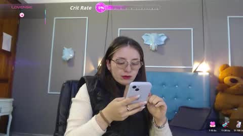 Snapshot of _isaabellaa chatting on February 10, 12:20 pm Isa online show from February 10, 12:20 pm