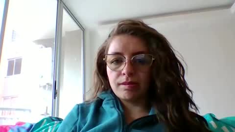 Snapshot of _isaabellaa chatting on February 24, 12:25 pm Isa online show from February 24, 12:25 pm