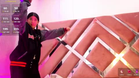 Jasmine online show from April 12, 11:15 am