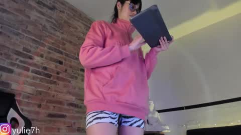  ...  online show from March 8, 7:42 pm