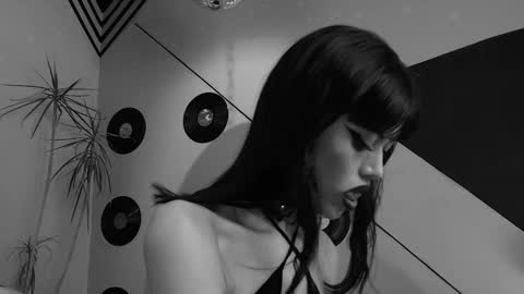  ...  online show from September 20, 7:42 am