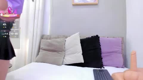    online show from November 24, 7:02 pm