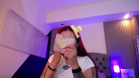 Mia online show from January 16, 12:53 pm