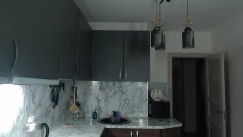 Joni online show from February 24, 6:16 am