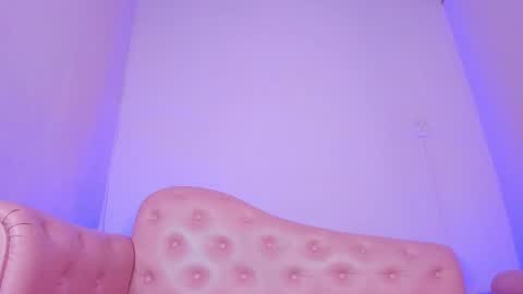 Snapshot of _julisweet_ chatting on October 19, 12:50 pm _julisweet_ online show from October 19, 12:50 pm