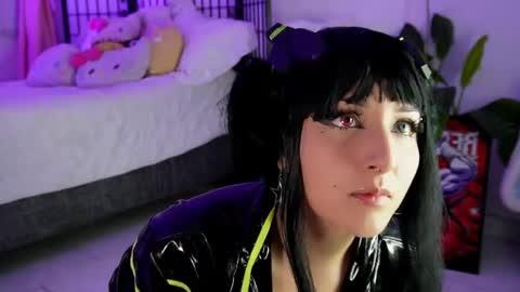 JULIANA online show from May 24, 8:25 pm