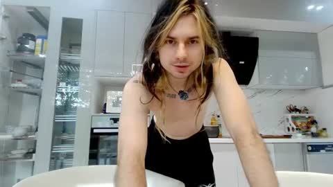 My song  -  online show from June 15, 11:51 pm