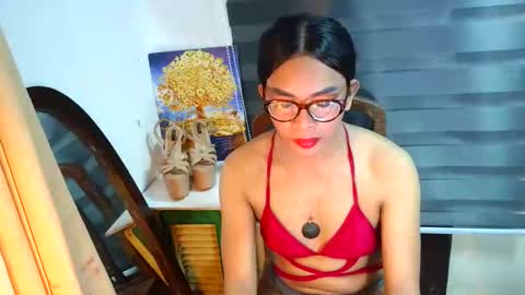 _karie_ online show from April 16, 6:36 am