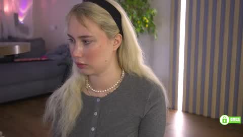 Snapshot of _kateline_ chatting on March 24, 4:12 pm Kate online show from March 24, 4:12 pm