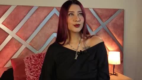 kelly online show from November 28, 1:14 pm