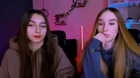 _kellykitten_ online show from March 16, 10:19 am