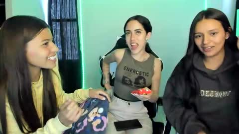 khloe sweet online show from February 10, 9:15 pm