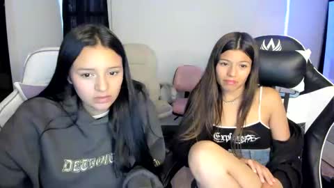 khloe sweet online show from March 1, 10:42 pm