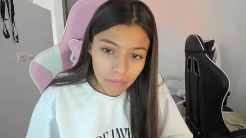 khloe sweet online show from October 8, 6:05 pm