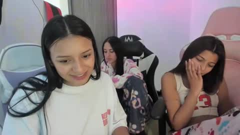 khloe sweet online show from October 31, 5:14 pm