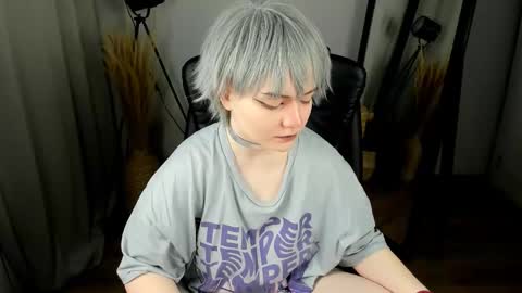 Li online show from September 12, 8:42 pm